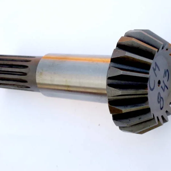 Konusni zupčanik sa osovinom Z=18 CM 843